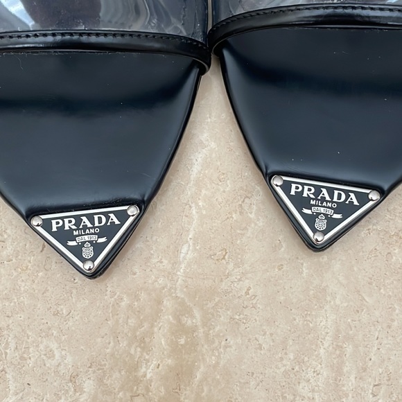 Prada heels - Picture 3 of 11